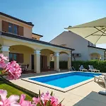 Villa Roza
