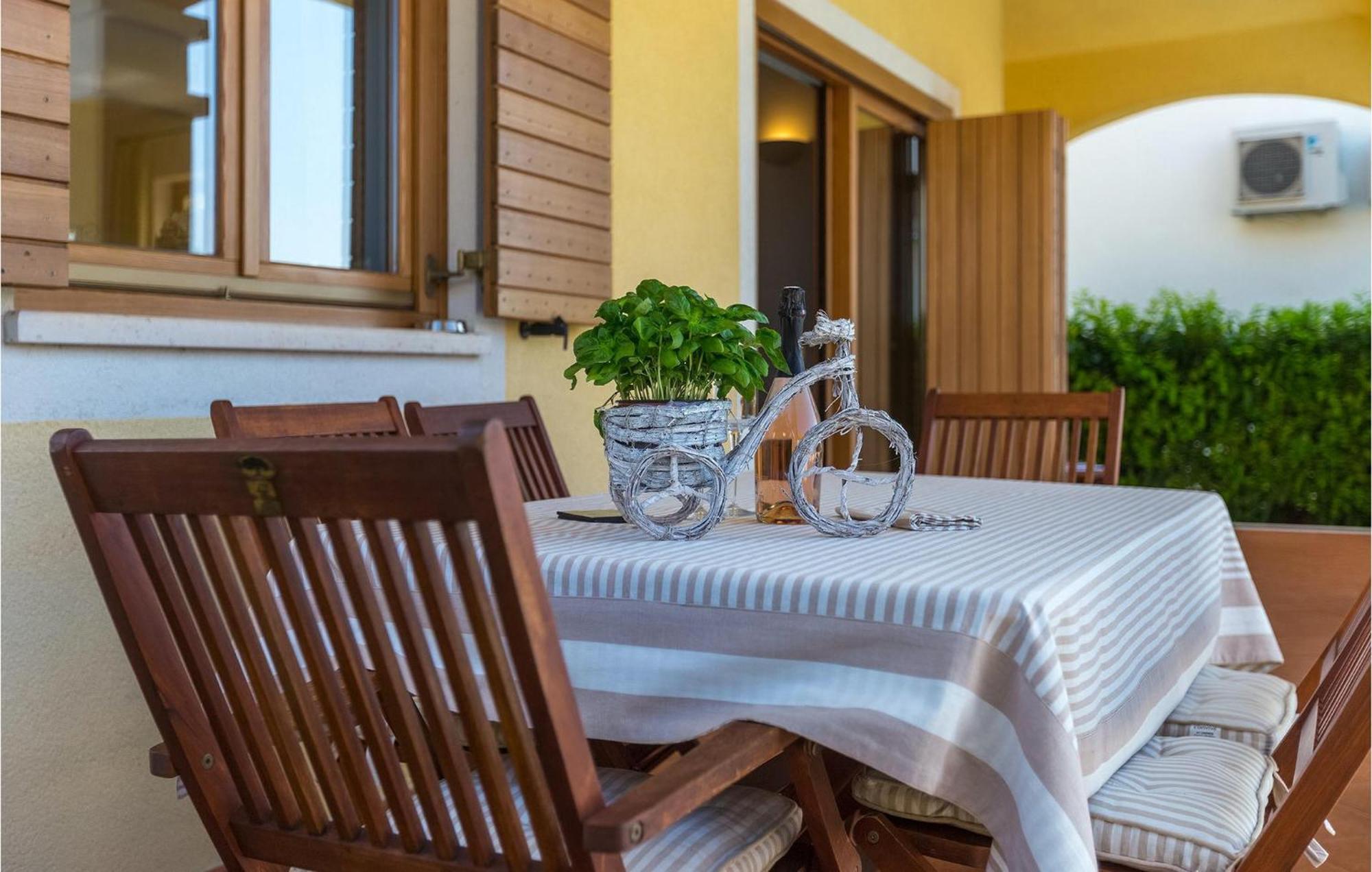 Holiday home Roza